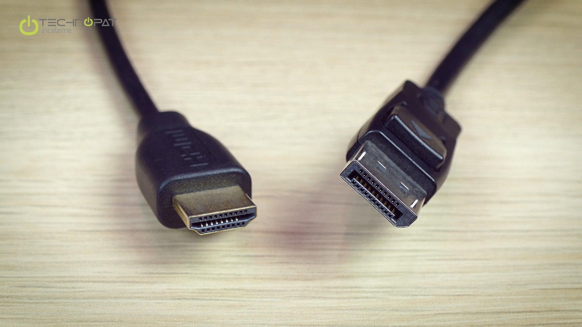HDMI-vs-DisplayPort.jpg