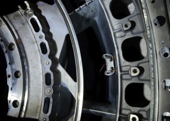 Harvard Üniversitesi Yeni HAMR-E Mikrobotunu Duyurdu