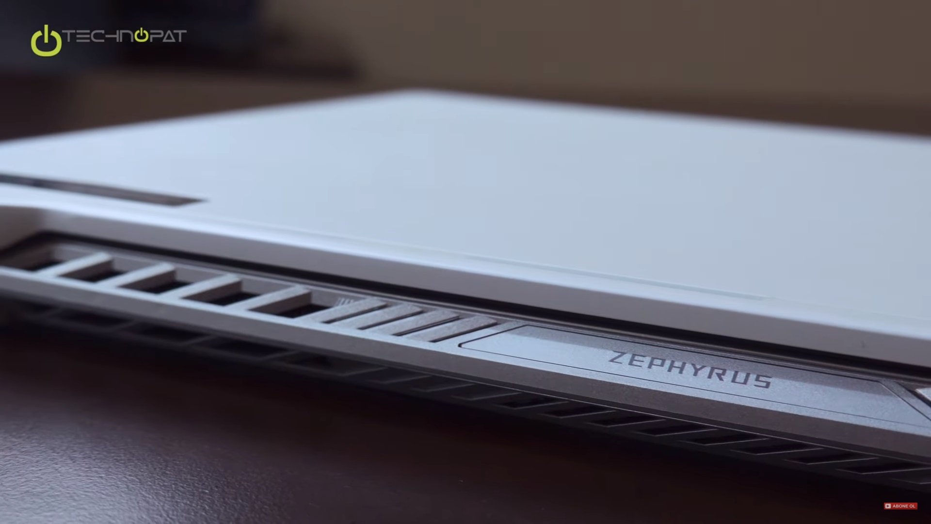 Asus-Zephyrus-G14-04.jpg
