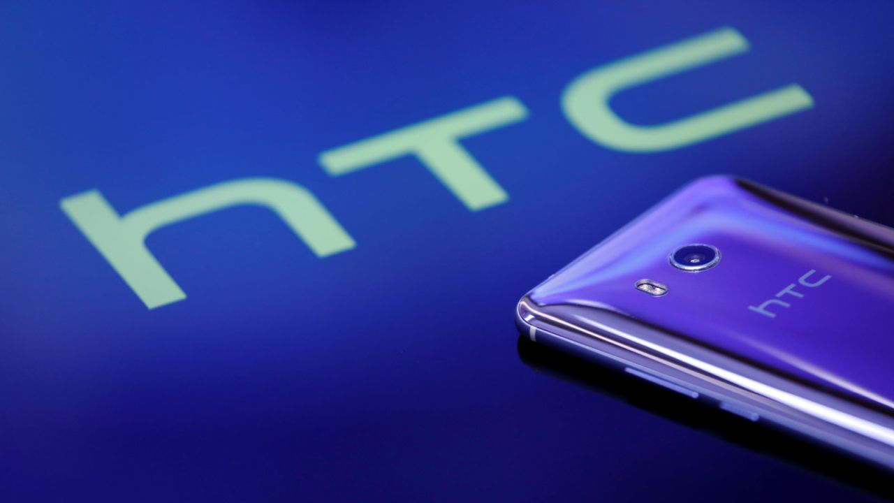 HTC 5G Akıllı Telefon