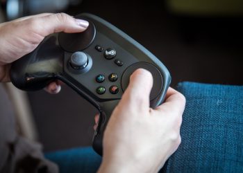 Valve, Yeni Steam Kontrolcüsü Üzerinde Çalışıyor Olabilir