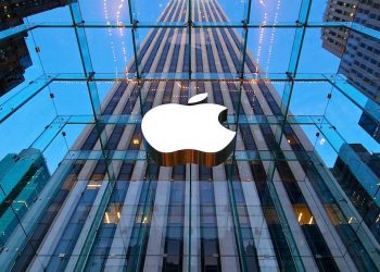 Apple, 1.5 Trilyon Dolar Piyasa Değerini Aşan İlk ABD Şirketi Oldu