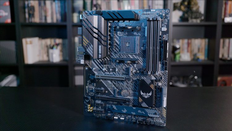 Ryzen 4000 destekli ASUS TUF GAMING B550-PLUS anakart.