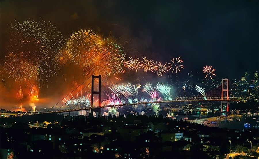 Yeni Yılınız Kutlu Olsun!