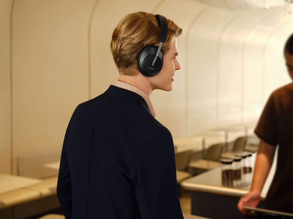 HUAWEI FreeBuds Studio