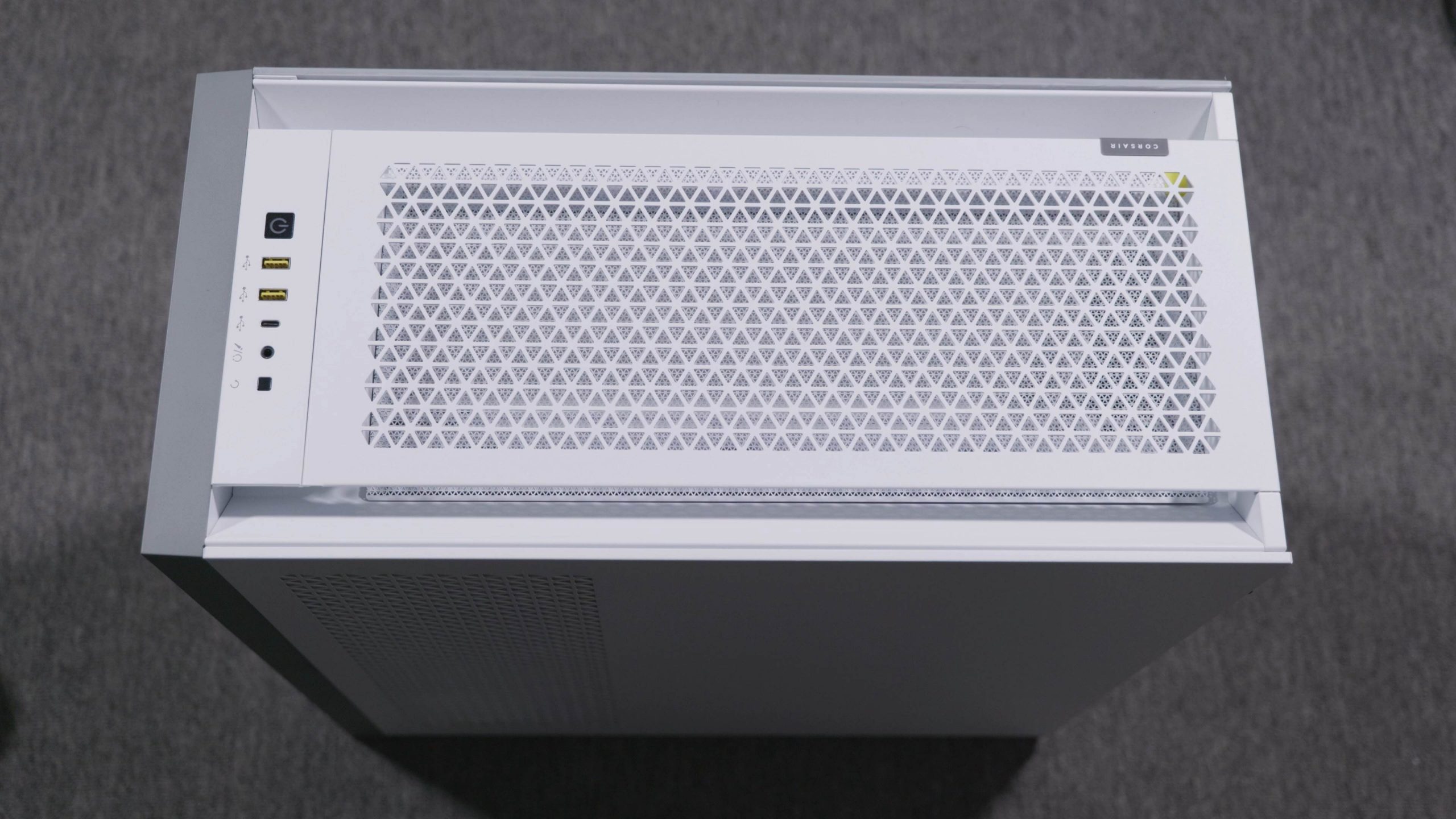 Corsair iCUE 5000 Üst Izgara