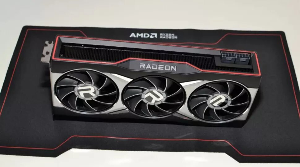 AMD RX 6900XT 3.3Ghz'e hız aşırtılarak yeni bir dünya rekoru kırdı