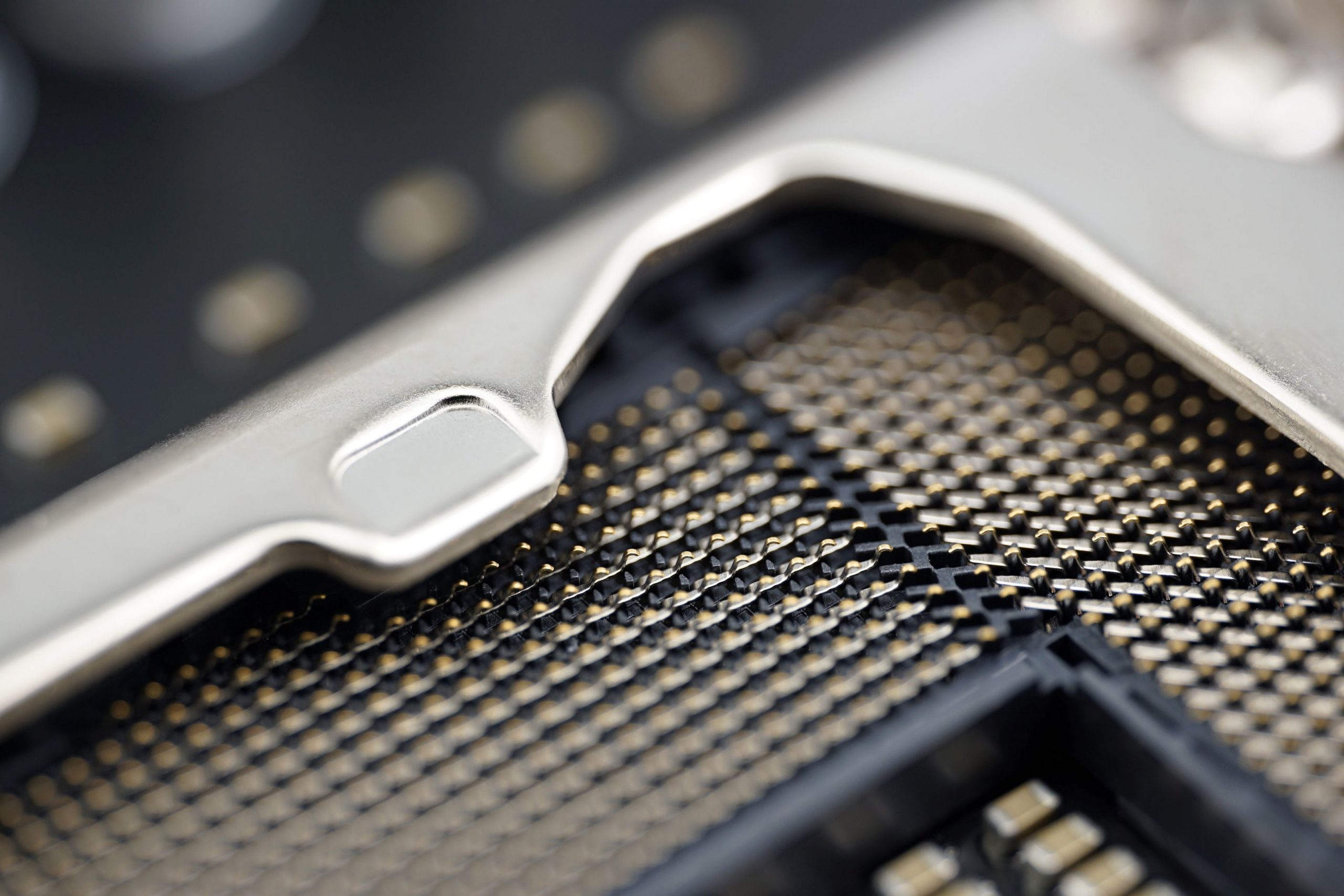 Intel-Islemci-CPU-Soket-scaled.jpg