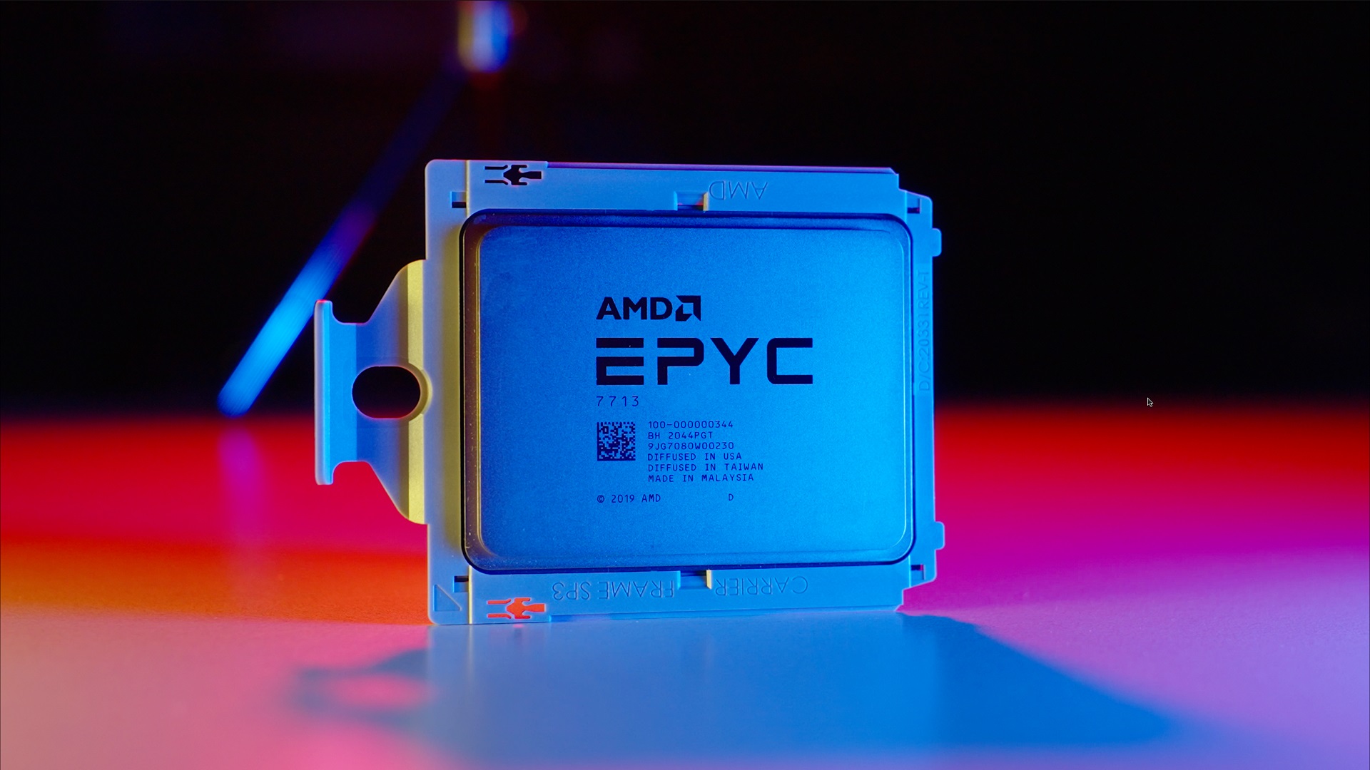 AMD-EPYC-7713.jpg