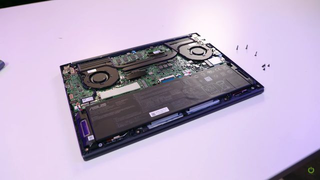 ASUS Vivobook Pro 14 OLED içi