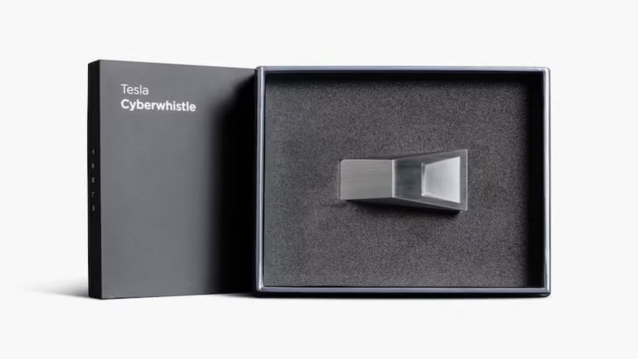 tesla-dan-50-dolarlik-duduk-cyberwhistle.jpeg