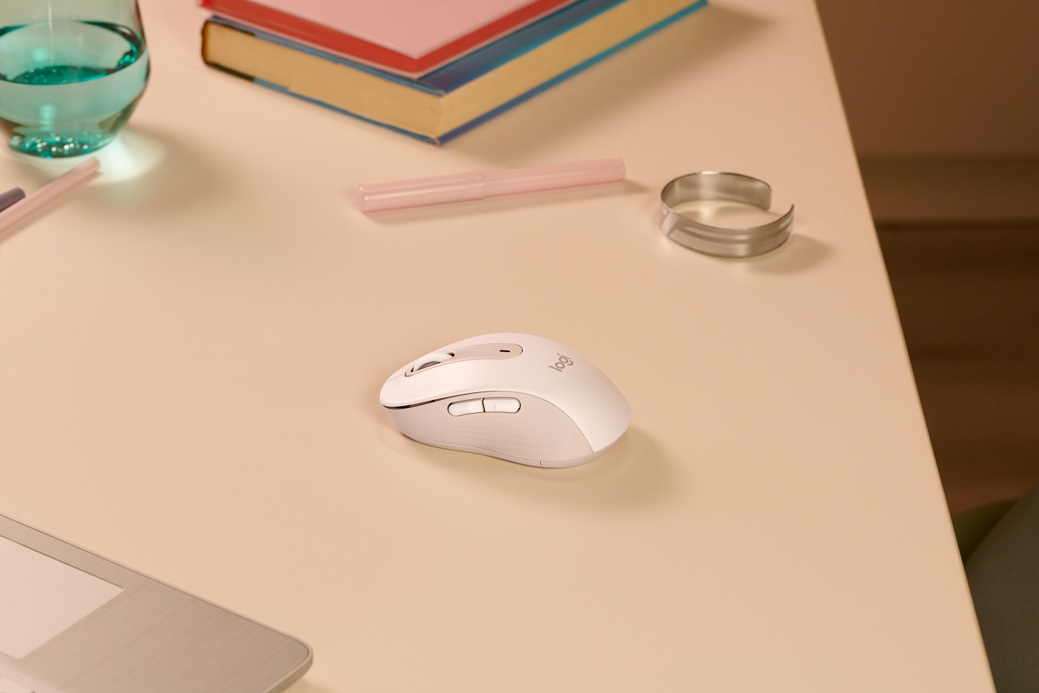 Logitech Signature M650 Kablosuz Mouse Logitech Signature M650 Kablosuz Mouse