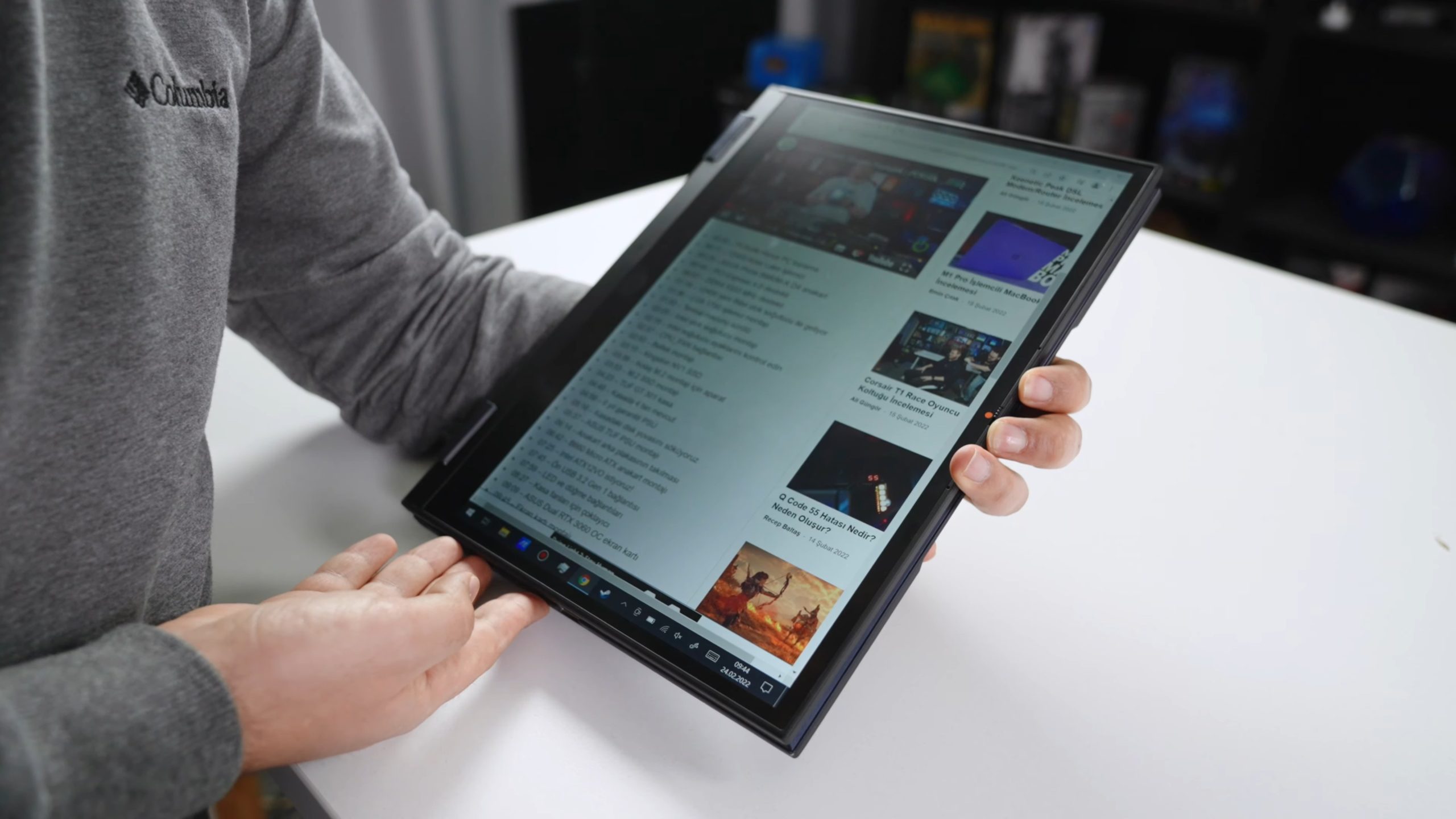 ASUS ExpertBook B7 Flip İncelemesi