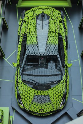 11 LEGO Technic Lamborghini Sián FKP 37
