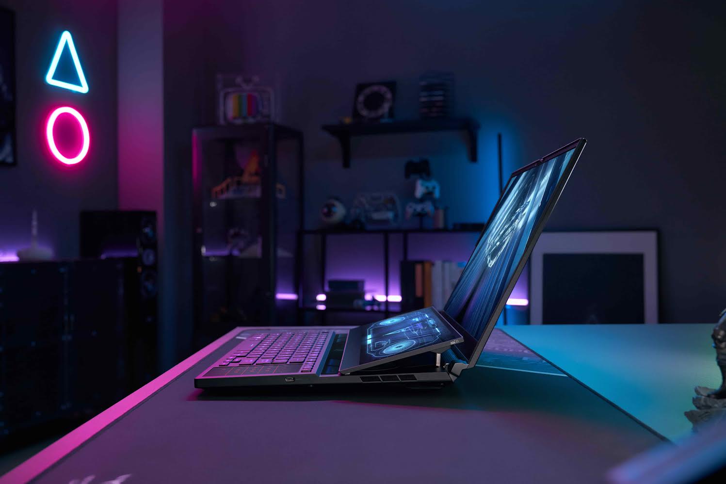 ASUS ROG Zephyrus Duo 16