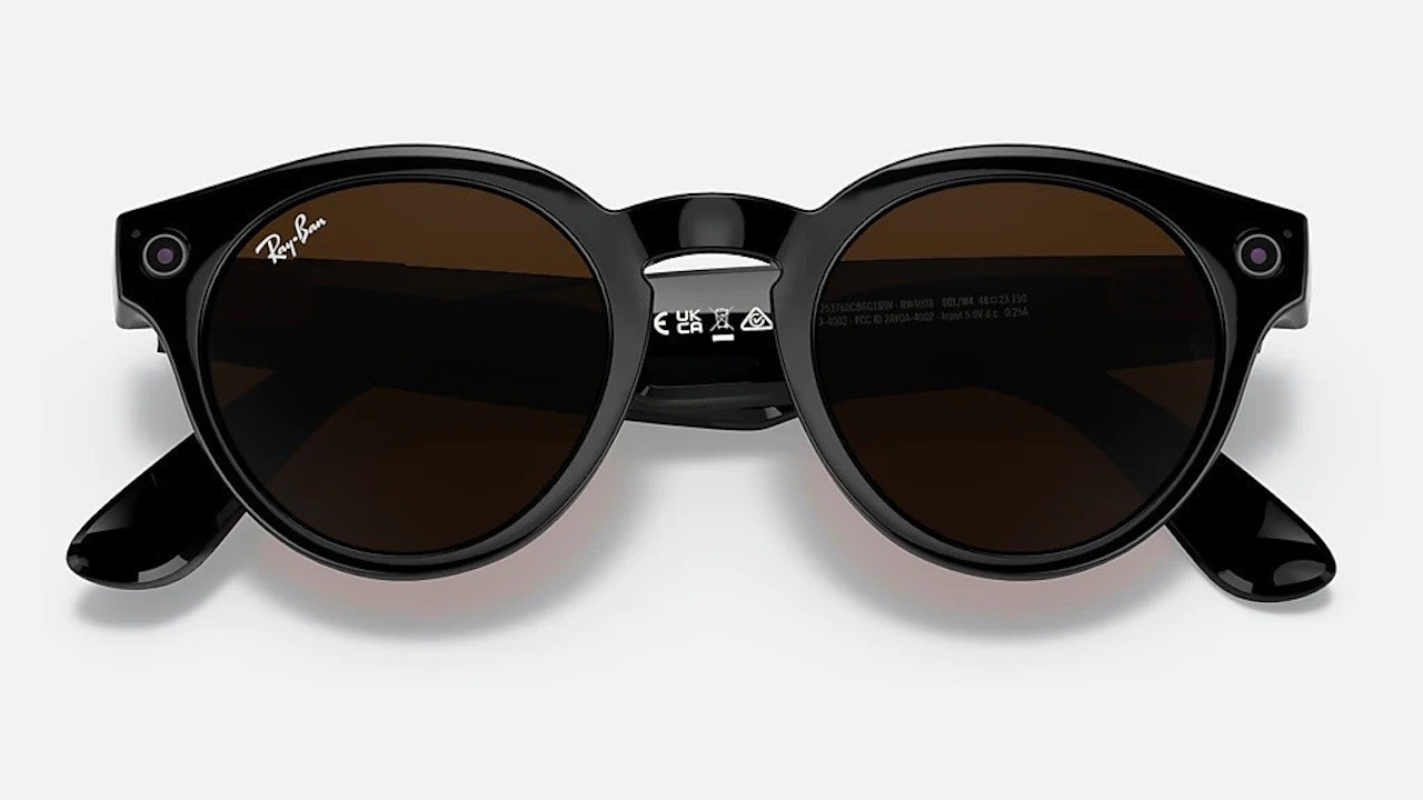 Meta Ray-Ban Stories WhatsApp