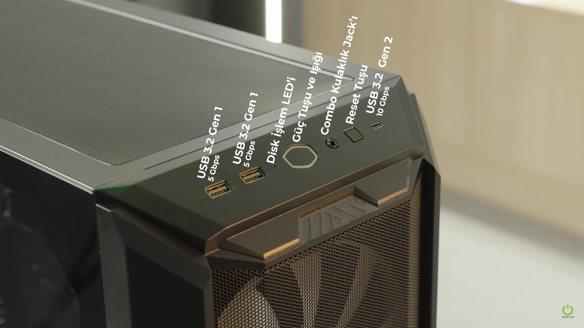 Cooler Master HAF500 &ouml;n giriş &ccedil;ıkış bağlantıları