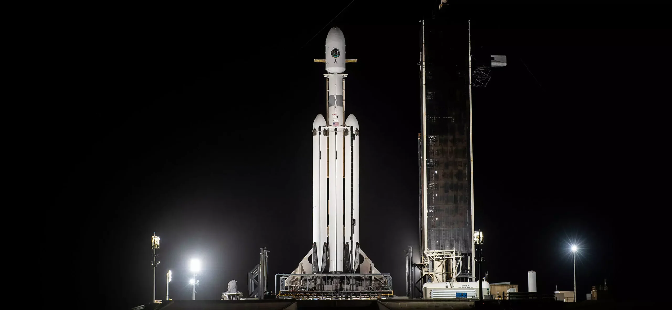 spacex falcon heavy roketi