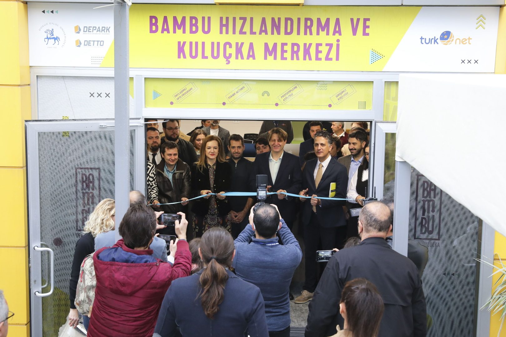 DEÜ DEPARK Bambu Kuluçka Merkezi TurkNet Desteği ile Yenilendi