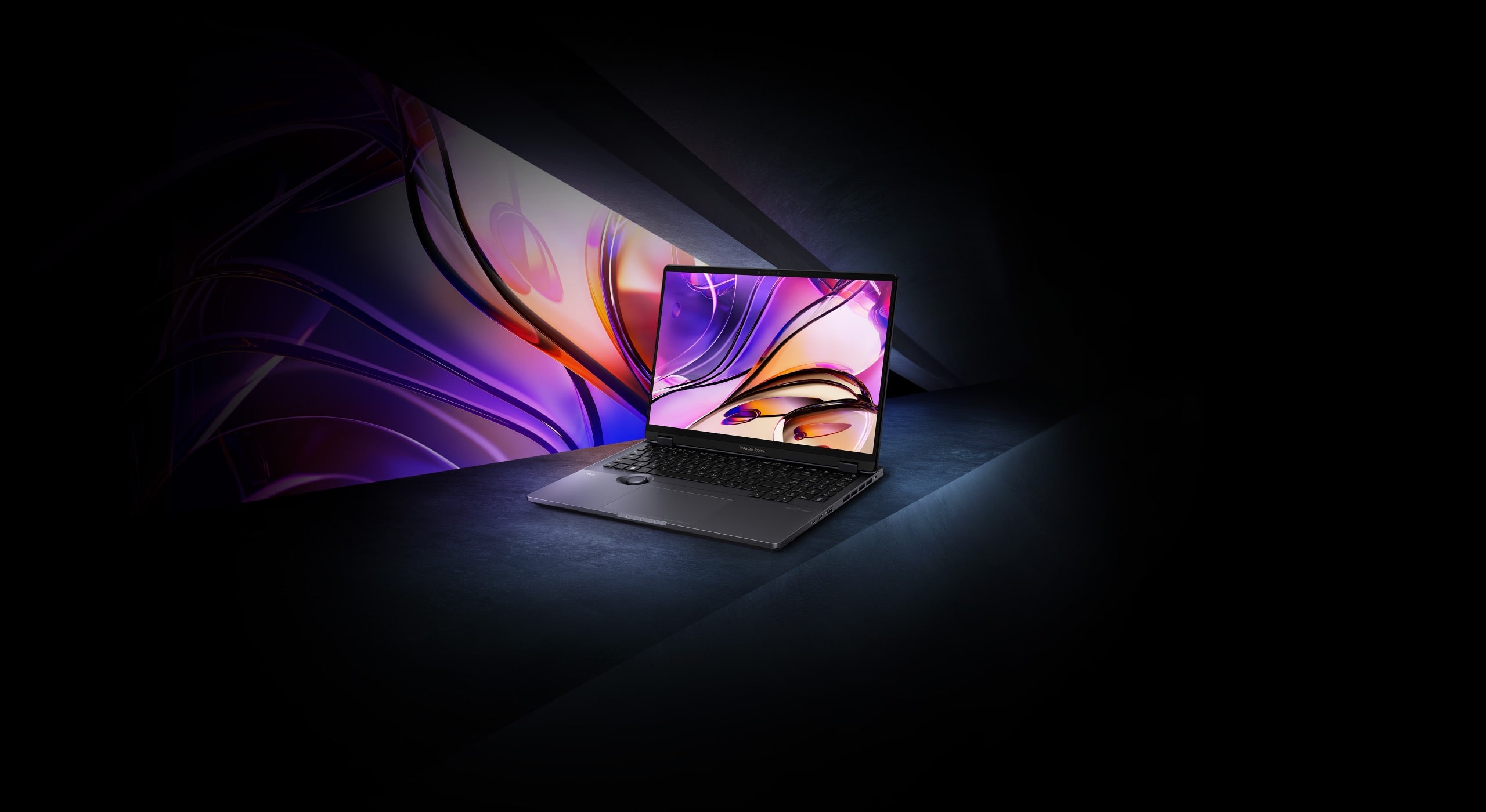 ASUS ProArt Studiobook 16 OLED