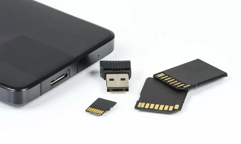 Depolama-Flash-Bellek-Yonga-Cip-Hafiza-karti-SSD-USB.jpg
