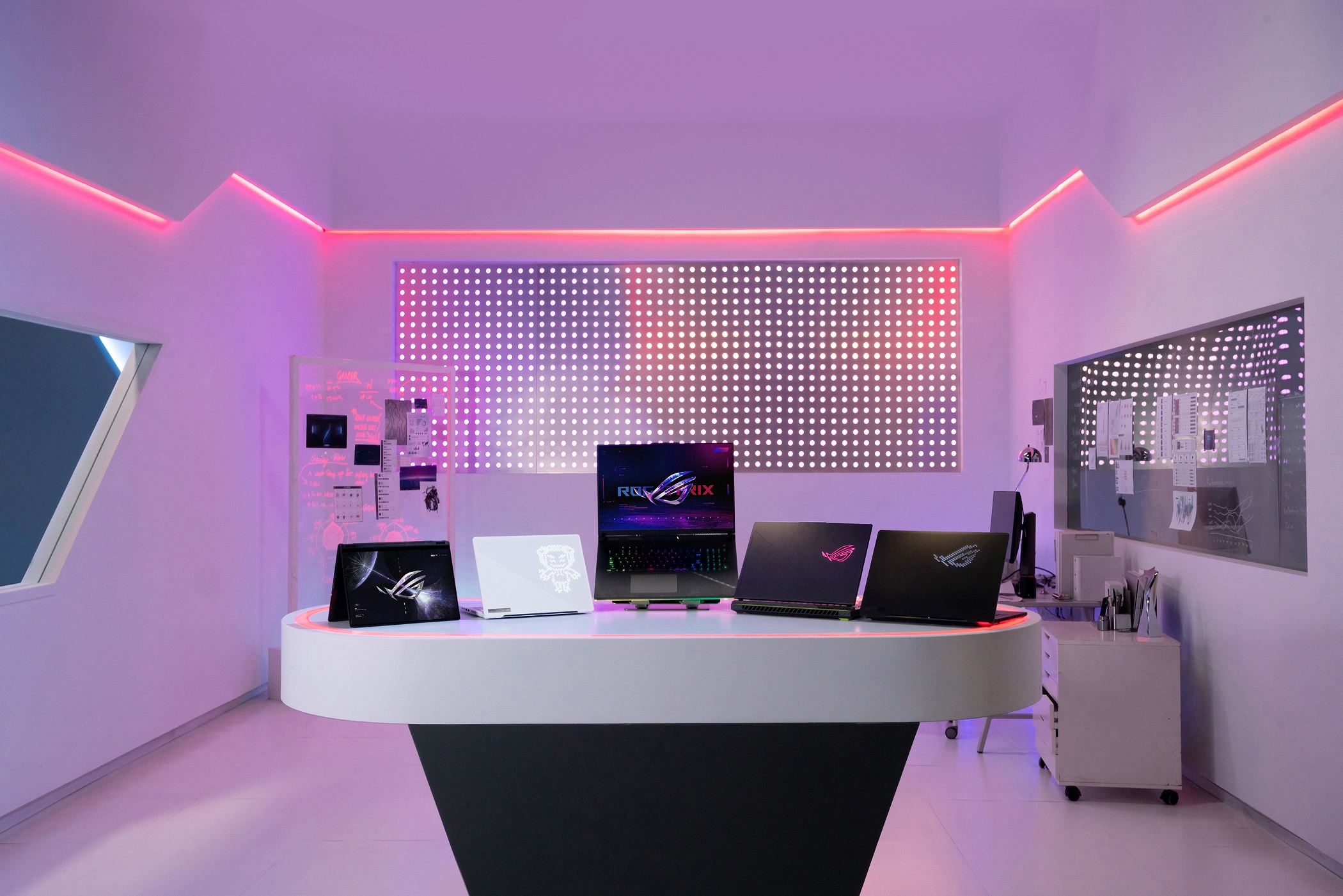 GeForce RTX 40 Ekran Kartlı ASUS ROG Dizüstü Bilgisayarlar