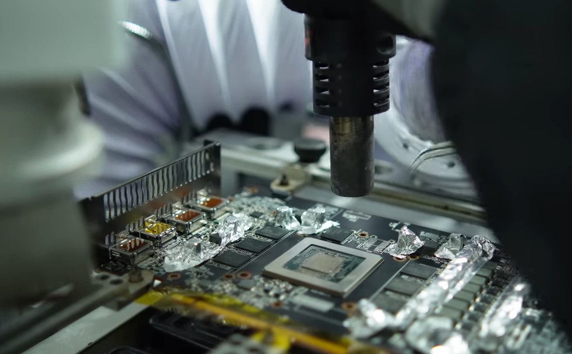 RX 5600 XT’nin Bellek Kapasitesi Çip Değişimiyle İki Katına Çıkartıldı