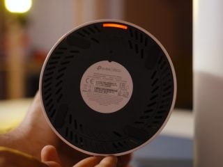 Deco BE85'in altta yer alan hava girişleri.