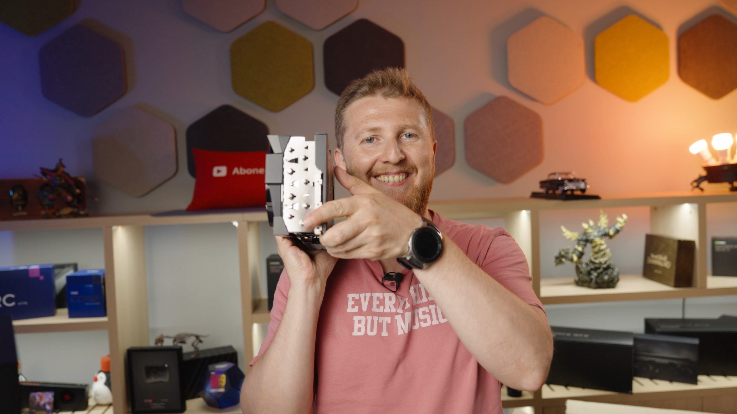 Estanbul Espor ve Oyun Merkezi İçin Sistem Topladık