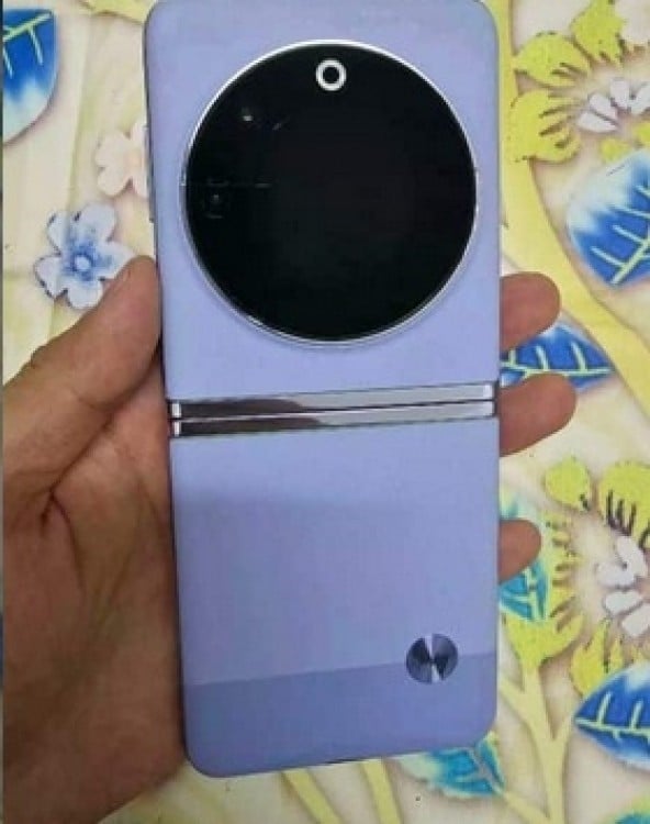 Tecno Phantom V Flip Kamera