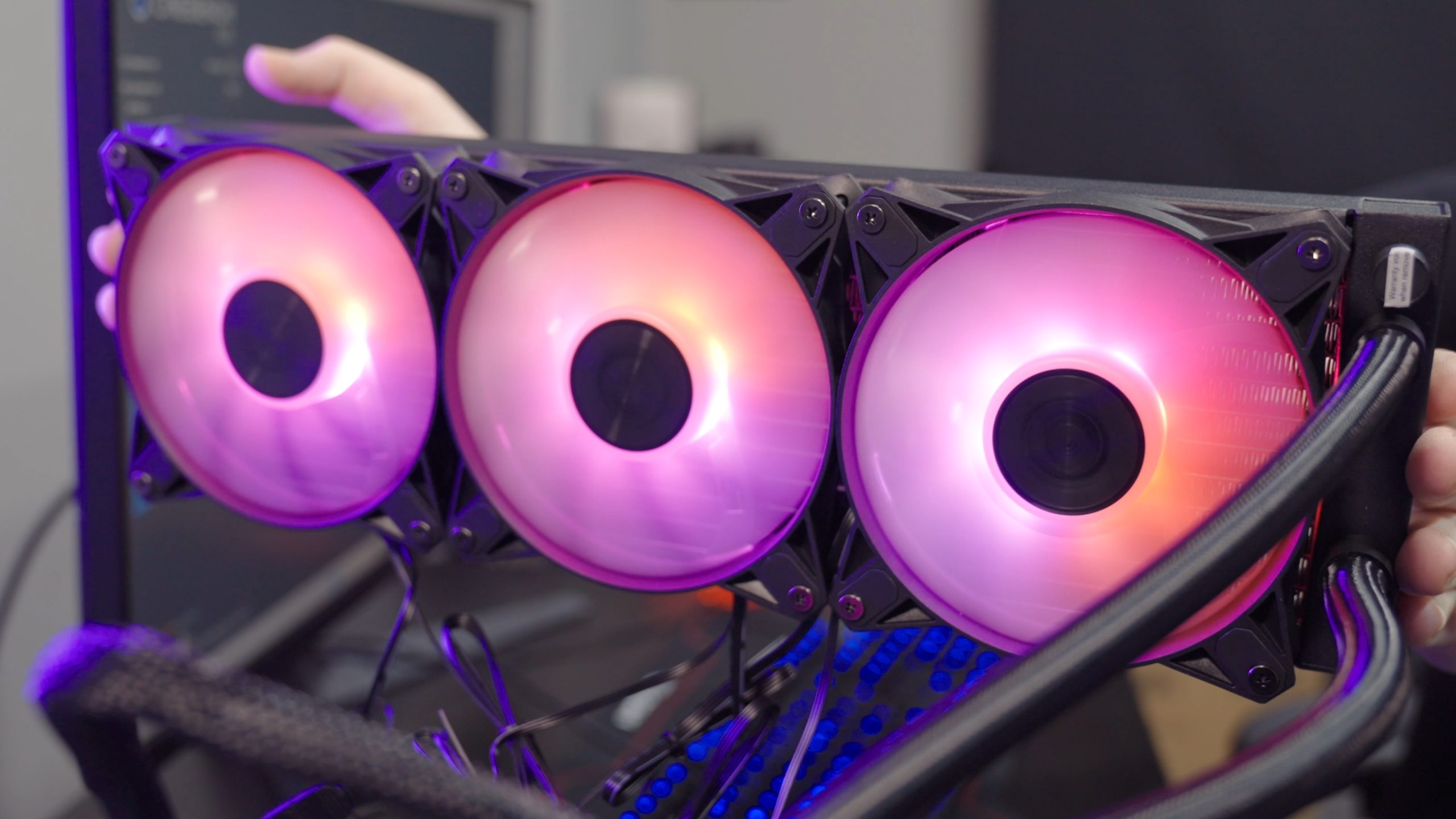 MSI MAG CoreLiquid E360 Sıvı Soğutucu