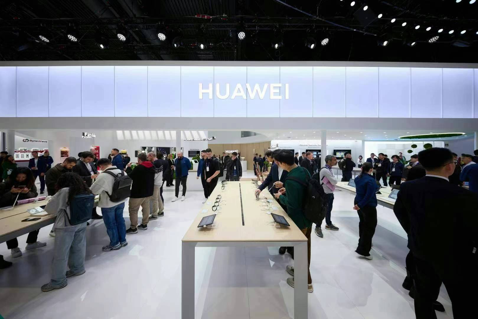 huawei mwc 2024