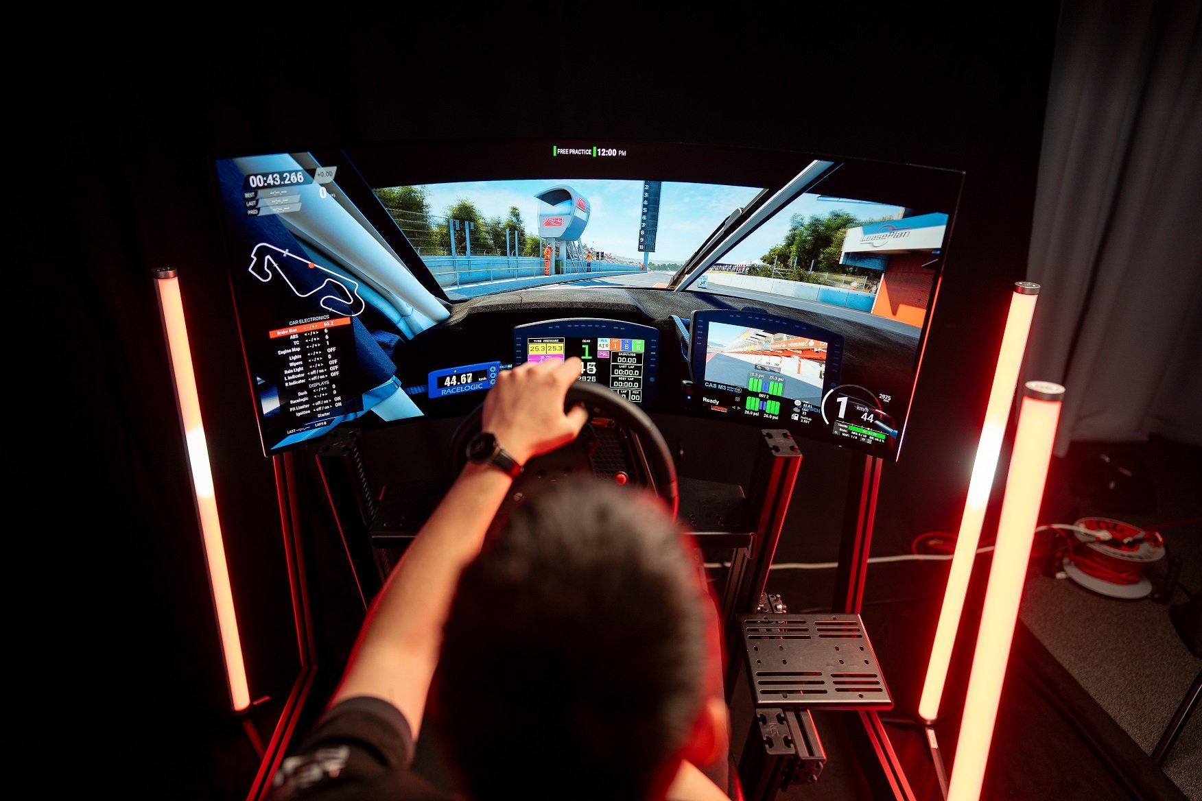 AOC’den 240 Hz OLED Oyun Monitörü: AGON PRO AG456UCZD