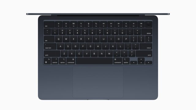 M3 MacBook Air Gece Yarısı Anodize Kaplama