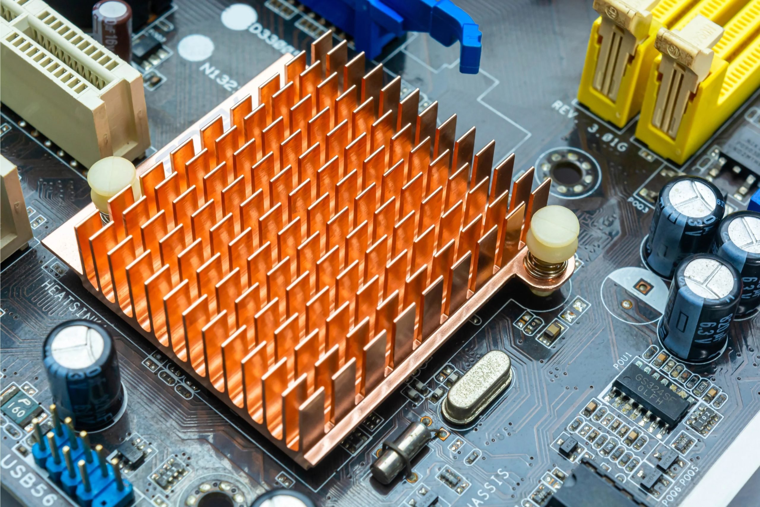 Heatsink Nedir? PC Bileşenleri Nasıl Soğutuluyor?