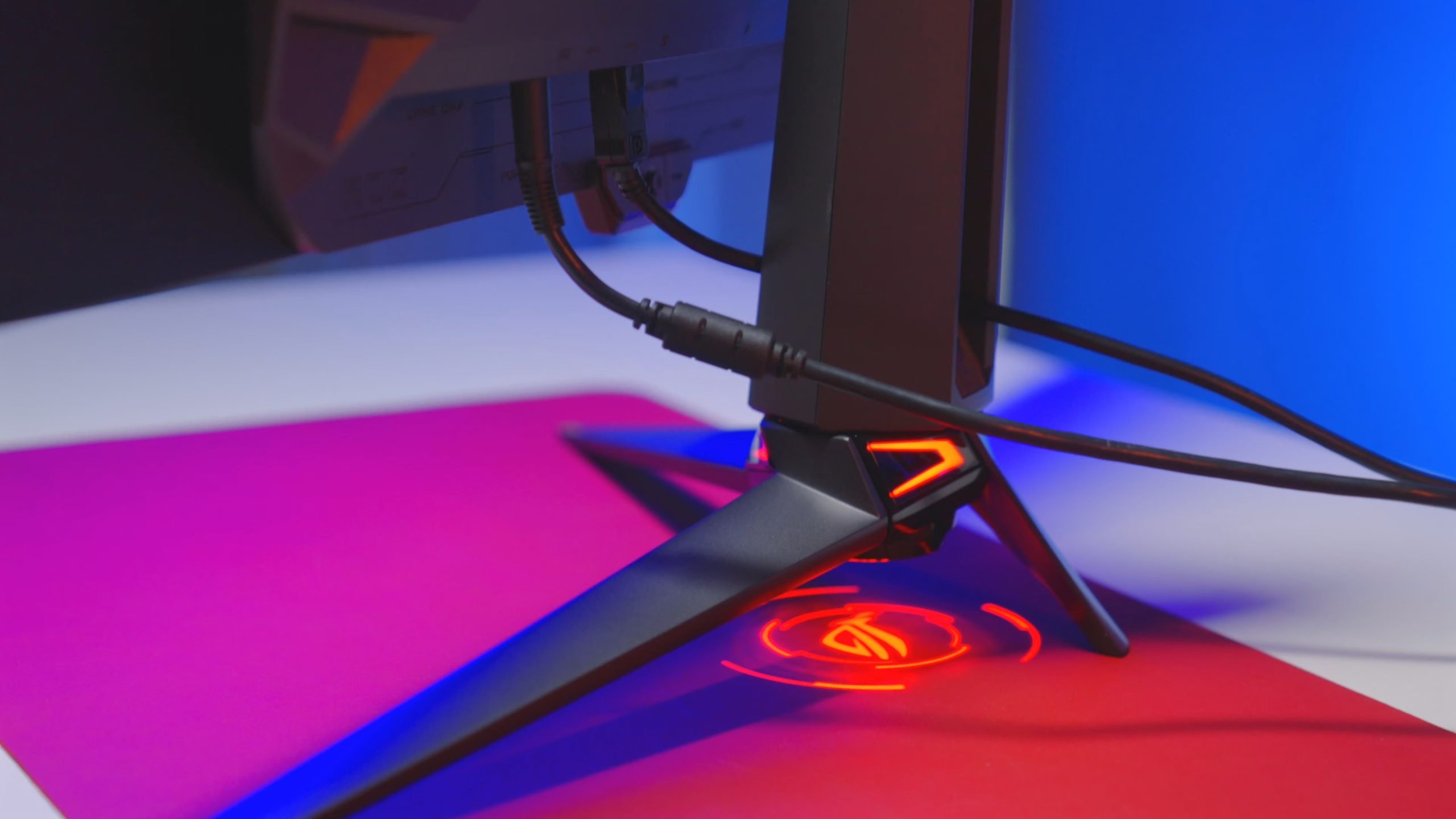 ASUS ROG Swift OLED PG32UCDM