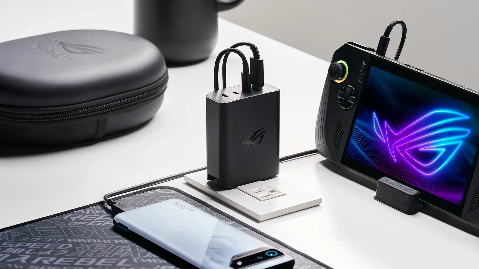 ASUS ROG 140W Gan Charger