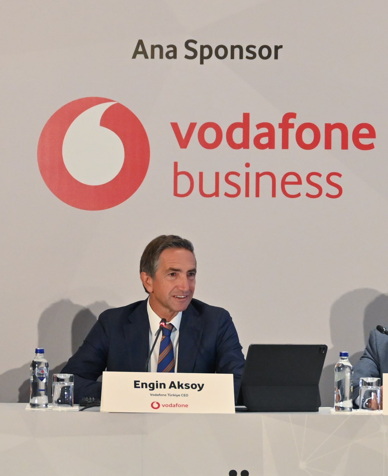 Vodafone Türkiye CEO'su Engin Aksoy
