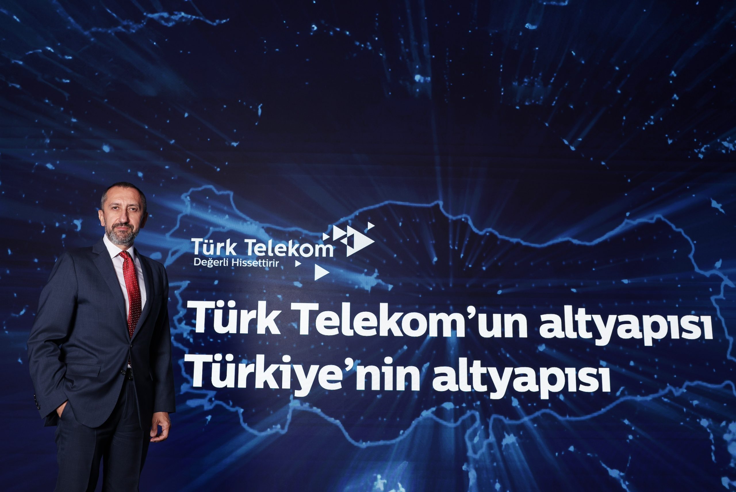Türk Telekom’dan Mobilde Güçlü Büyüme, Tarihi Rekor