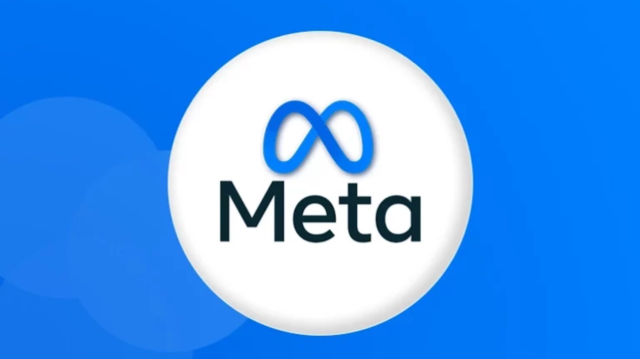 Meta AI Robotları Facebook Profili