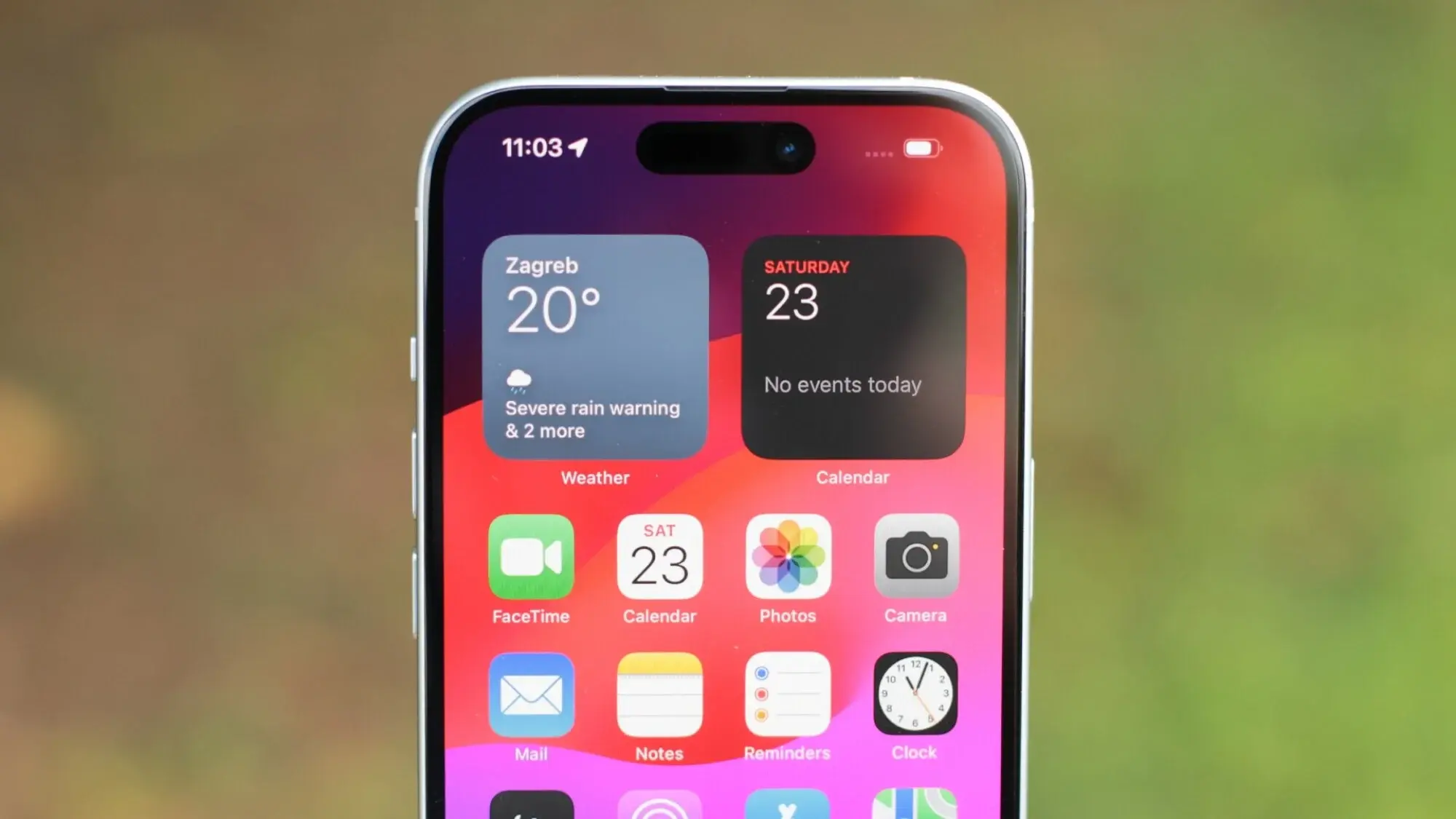 iPhone 18 Pro Ekran altı Face ID
