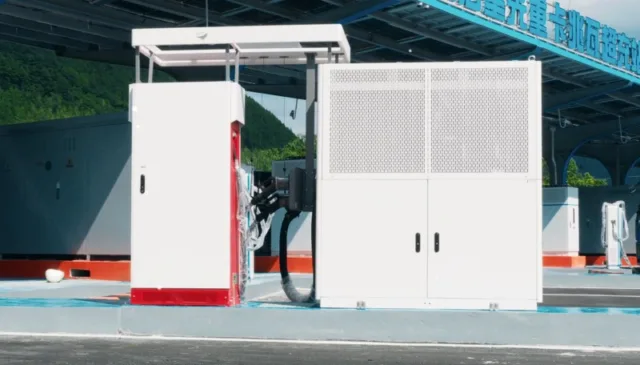 Huawei 100 MW