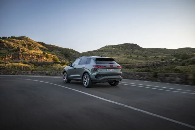 Audi Q3 Sportback 2026 arkadan