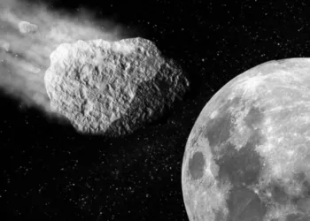 NASA’dan Ay’a çarpacak asteroide nükleer bomba planı!