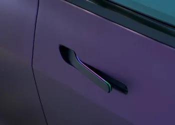 Meşhur Tesla kapı kollarına beklenmedik yasak!