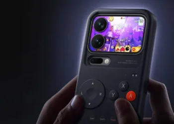 Xiaomi’nin telefonu Game Boy’a çeviren kılıfı tanıtıldı