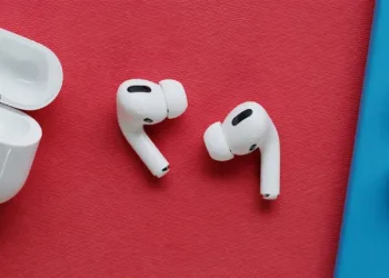 AirPods Pro 3 için kuyruk şimdiden başladı! Nasıl olacak?