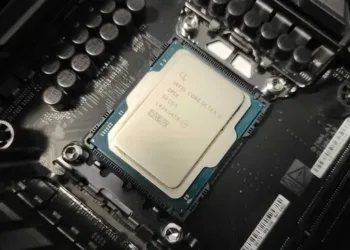 Intel’in yeni planı ortaya çıktı: İki lansman birden!
