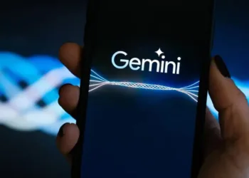 Gemini App Store’a damga vurdu: ChatGPT ve Grok darmadağın!