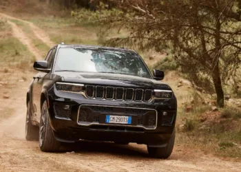 Otomobil piyasasını karıştıracak ithalat kararı Resmi Gazete’de yayınlandı!